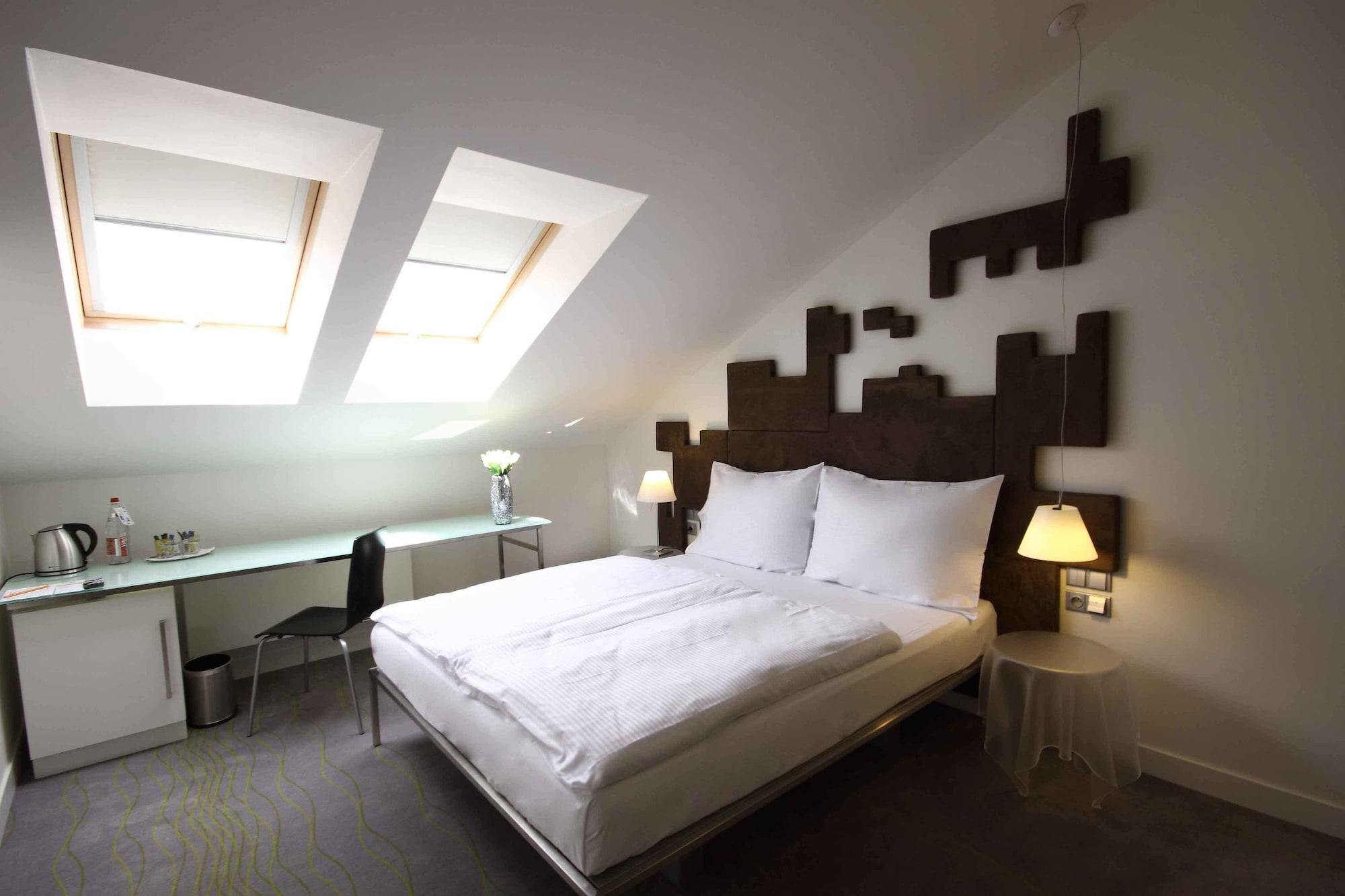 Pure White Hotell Praha Eksteriør bilde