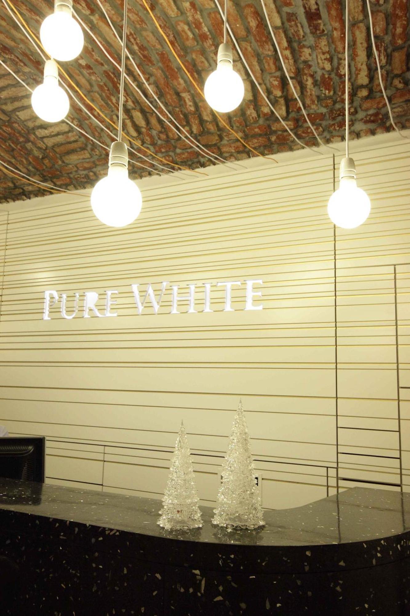 Pure White Hotell Praha Eksteriør bilde