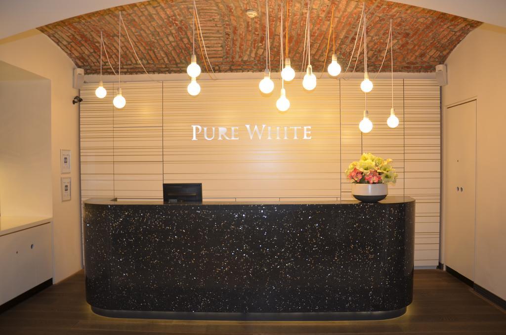 Pure White Hotell Praha Eksteriør bilde